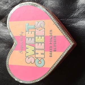 🪞NWOT Sugar Baby Sweet Cheeks Baked Powder Blusher!🪞